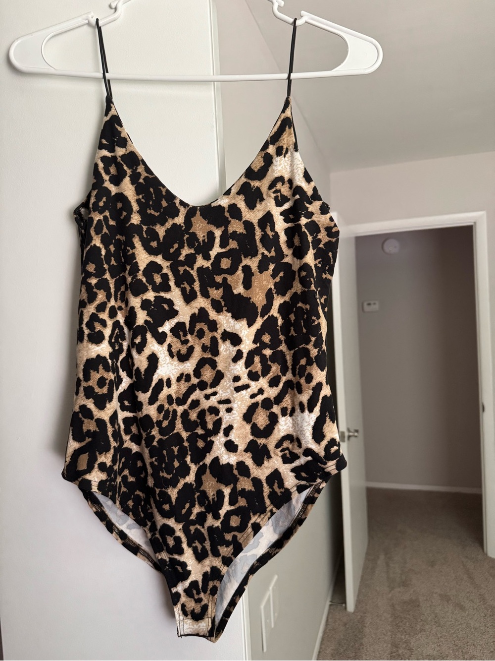 Gaze Leopard Print Satin Bodysuit